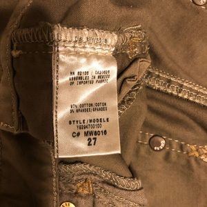 Guess shorts size 27